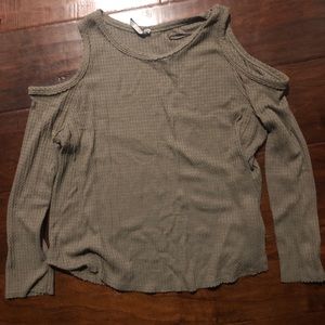 ARMY GREEN COLD SHOULDER TOP